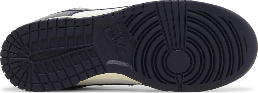 Nike Dunk Low "Vintage Navy"