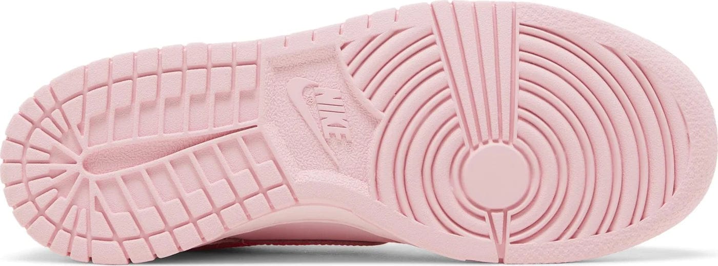 Nike Dunk Low "Triple Pink"